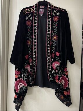 Johnny Was Black Velvet Floral Embroidered Kimono Jacket Size XS $375